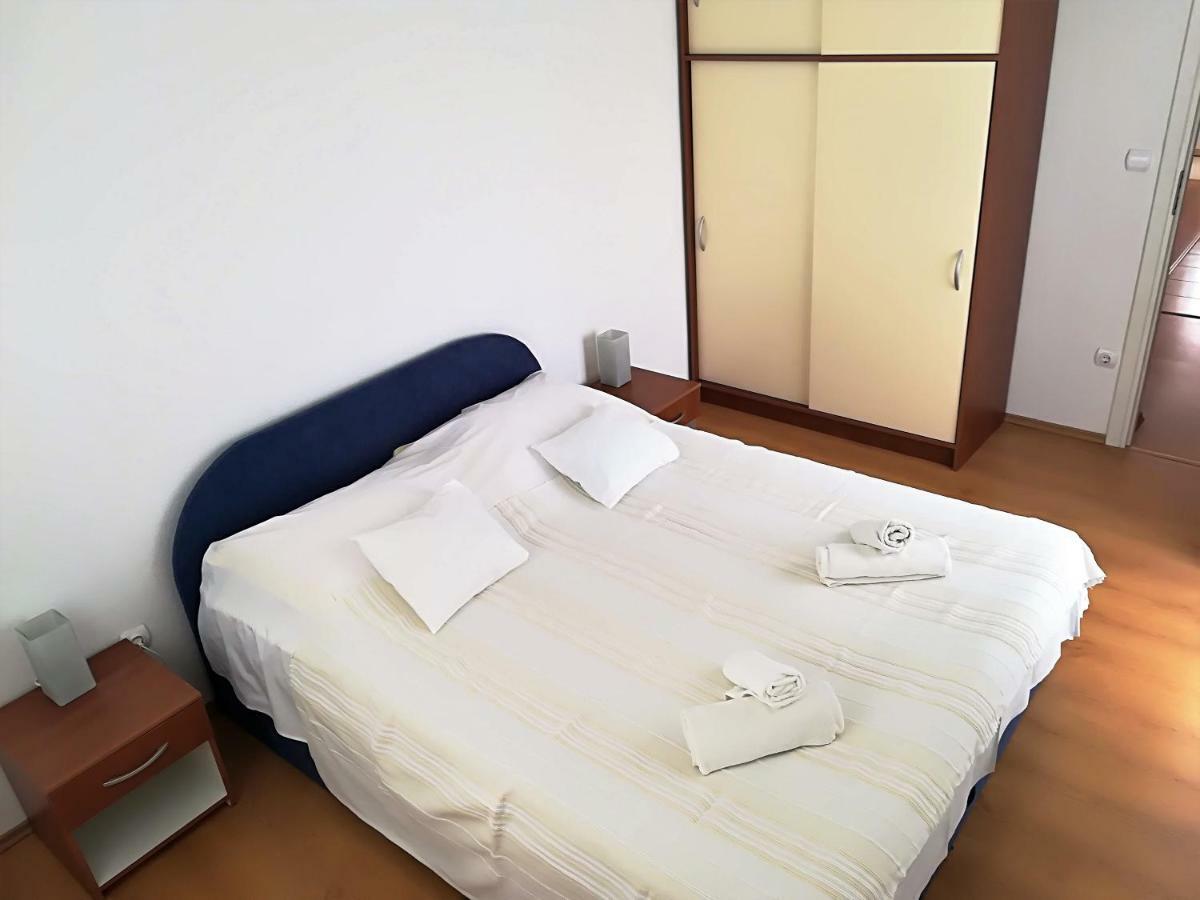 Apartman Rosanda Premuda Екстер'єр фото